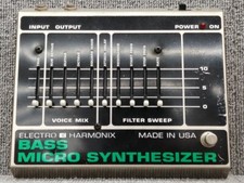 Electro-Harmonix Bass MicroSynth Guitar Effec...