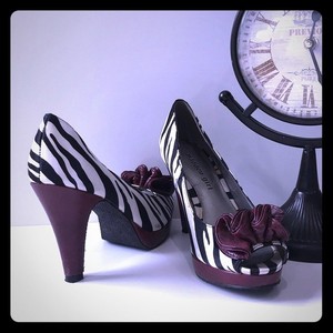 madden girl peep toe heels