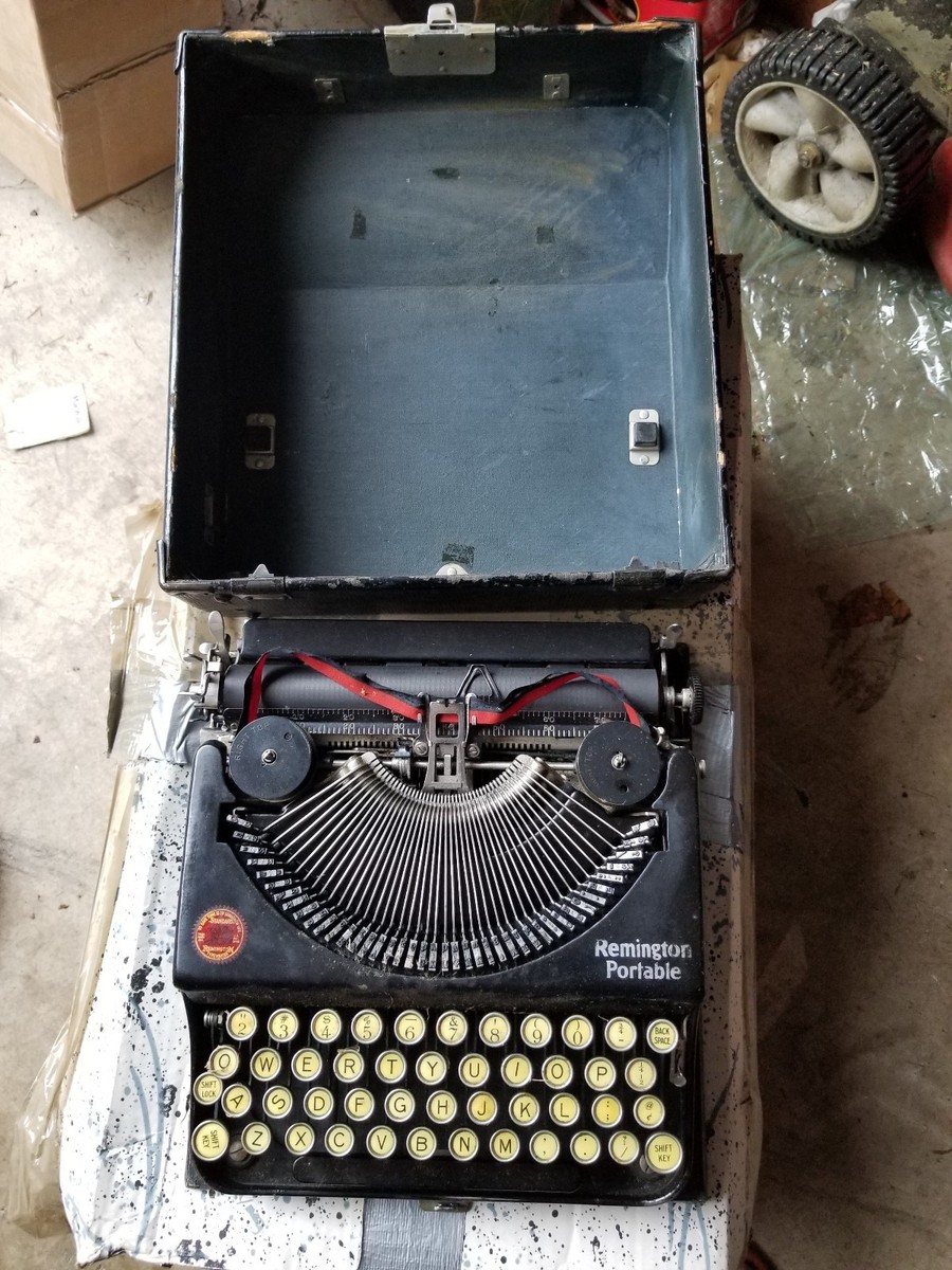 1923 Remington typewriter antique vintage collection, black in