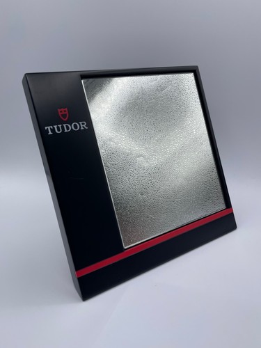 Miroir Tudor Occasion - Dimensions 24,5 X 24,5 Cm, état Correct, Fabrication France