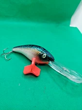 MANN'S  MULTI-COLORED CRANKBAIT FOR BIG BASS. 30+