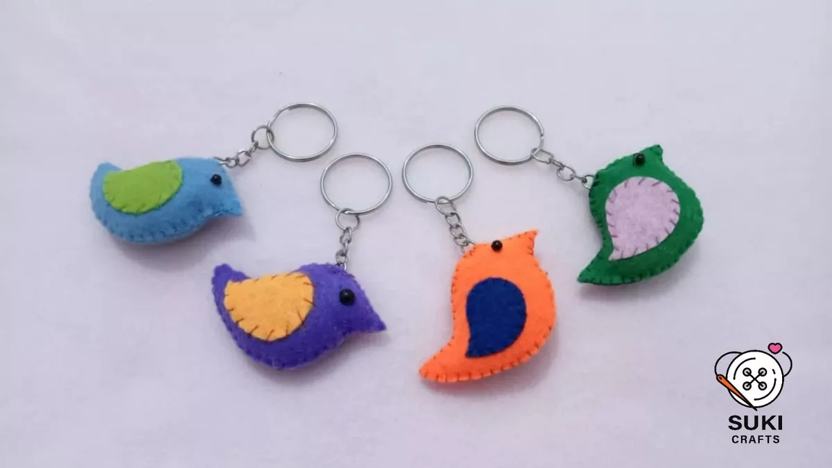 Been working on some key rings for a craft festival next month. : r/kumihimo