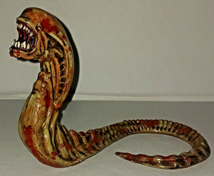 ALIENS: "Xenomorph Chestburster" Hand Painted 7 inch Resin 3D Figurine