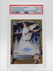 XAVIER NEYENS 2025 BOWMAN CHROME DRAFT 1ST GOLD SHIMMER AUTO /50 PSA 8 Q3967
