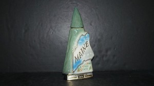 Vintage 1970 MAINE THE PINE TREE STATE Jim Beam Decanter 150th Anniversary Years