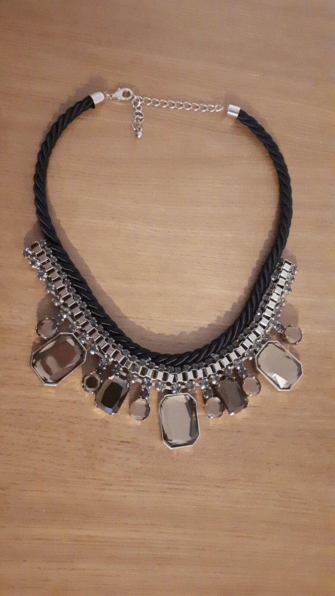Debenhams Beautiful Crystal Statement Necklace New Without Tags
