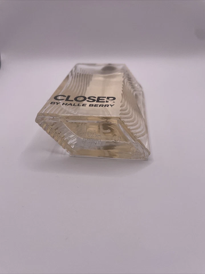 Closer by Halle Berry Eau de Parfum Perfume Spray Corporal 1.7oz / 50ml Spray Raro Foto 2 de 2