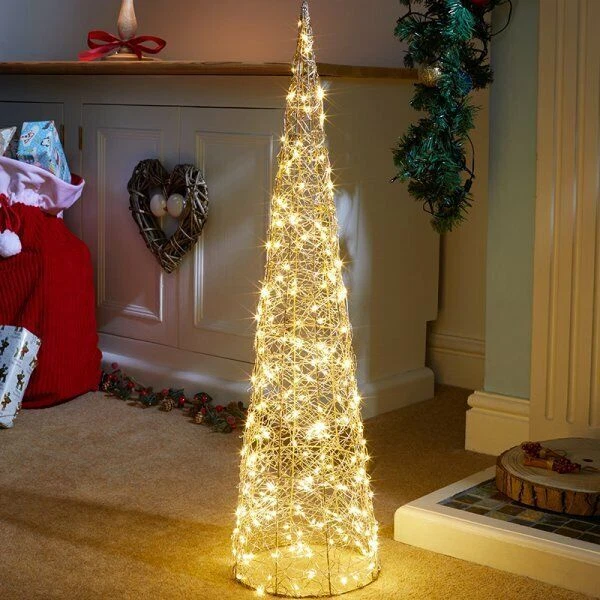 Large pre lit christmas clearance tree