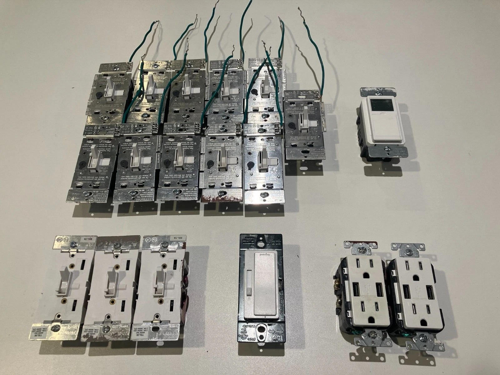 LOT Toggler Switches LED Dimmer USB Recepticles 7 Day Timer Lutron Leviton White