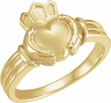 Ladies Claddagh Ring In 14K Yellow Gold