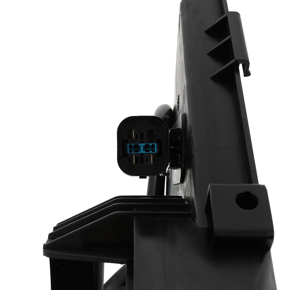 Electric Radiator Cooling Fan Assembly For 2007-2013 BMW 328i & 2006 BMW 325xi - Image 3 of 4