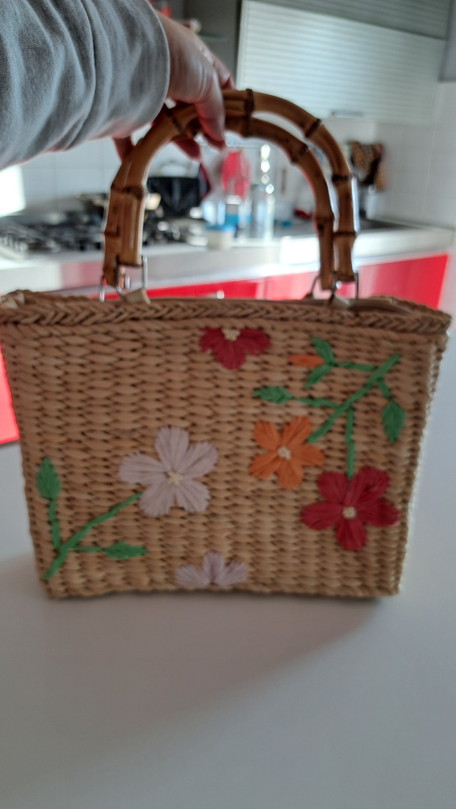 Borsa Vintage In Paglia Con Fiori In Raffia E Manici In Bambù