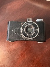 VINTAGE 1950s FALCON MINIATURE CAMERA