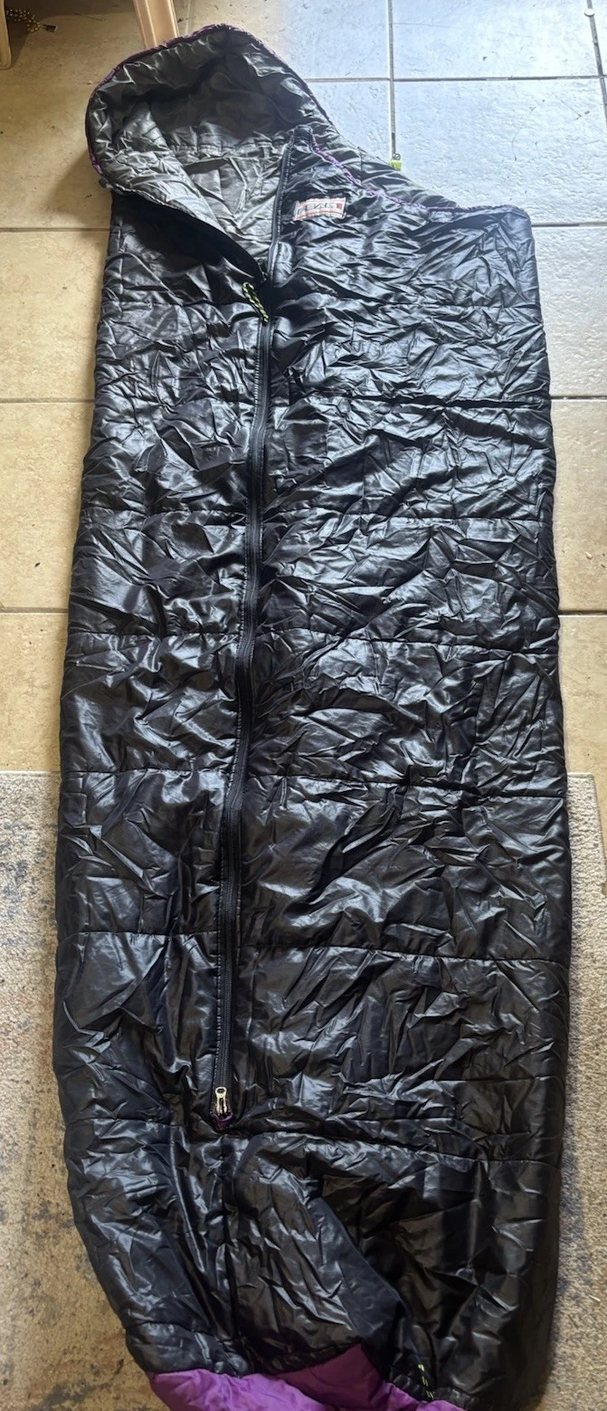 ~ EUC~Coleman PEAK1-1-Person Nylon Mummy Sleeping Bag, Black