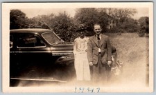 Vtg B&W Snapshot Couple Man in Suit Woman in Hat By Classic Car 1947