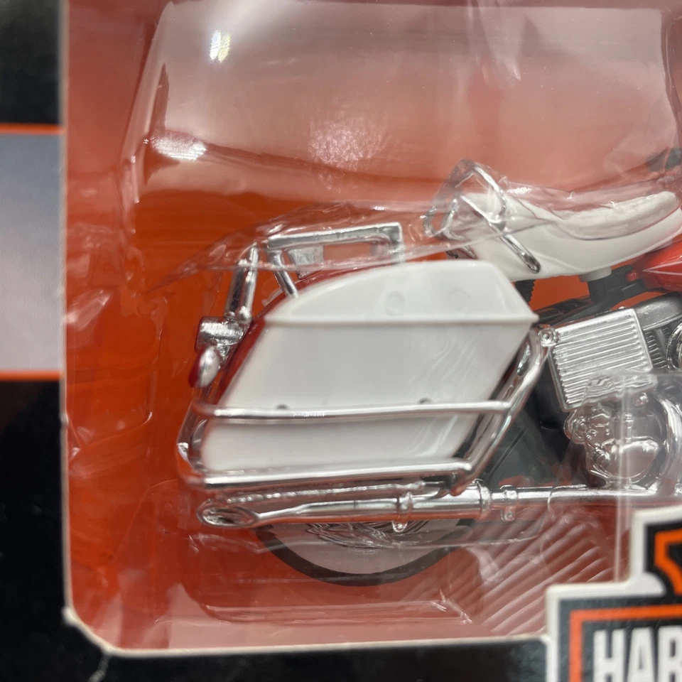 1968 Maisto Harley Davidson DieCast 1:18 Series 12 FLH Electra Glide 2001 New - Image 4 of 4