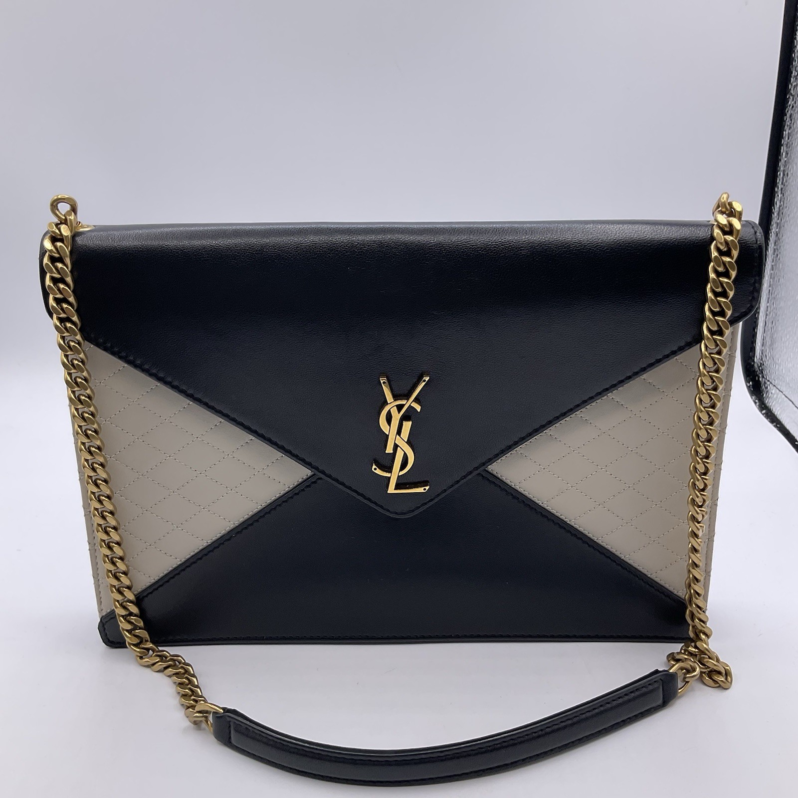 Borsa a tracolla YSL Saint Laurent Gaby busta catena pelle trapuntata nero crema