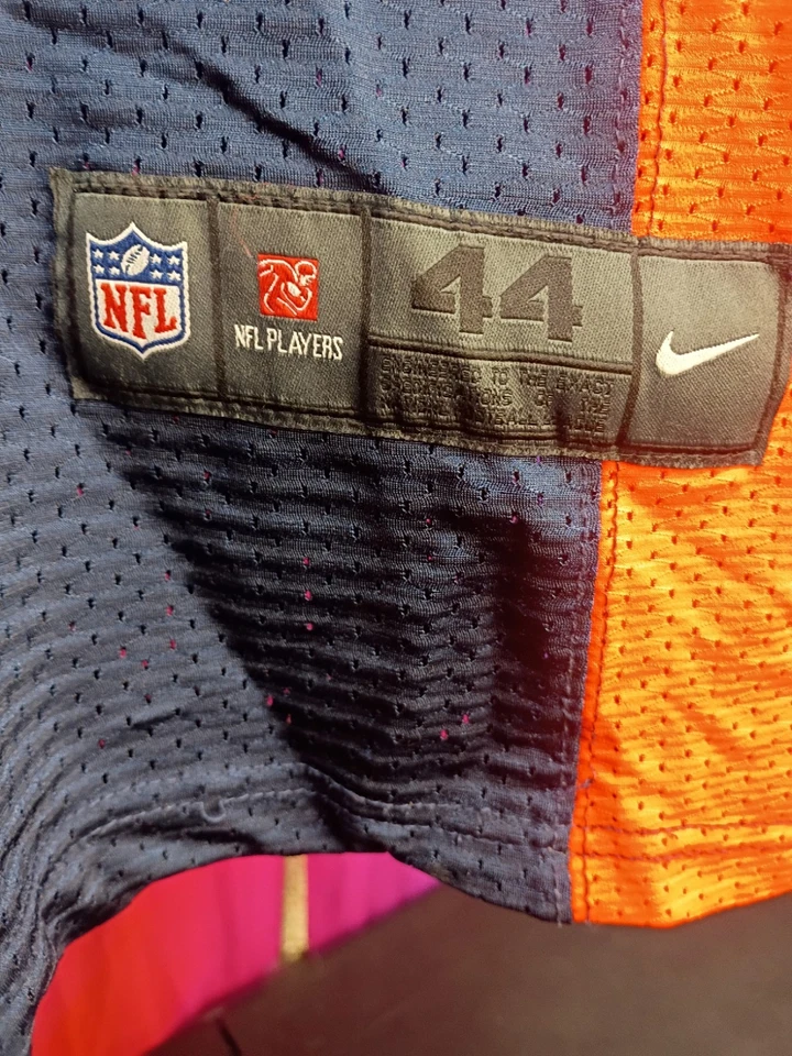 Camiseta Nike Von Miller #58 Denver Broncos Azul Marino Alterna NFL Talla Sobre el Campo Foto 3 de 4