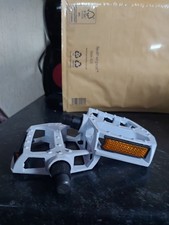 mountain bike pedals metal white