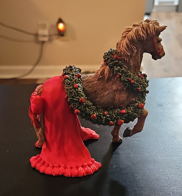 Nanco Christmas Animals Horse Figurine Resin Painted A15050 1990s