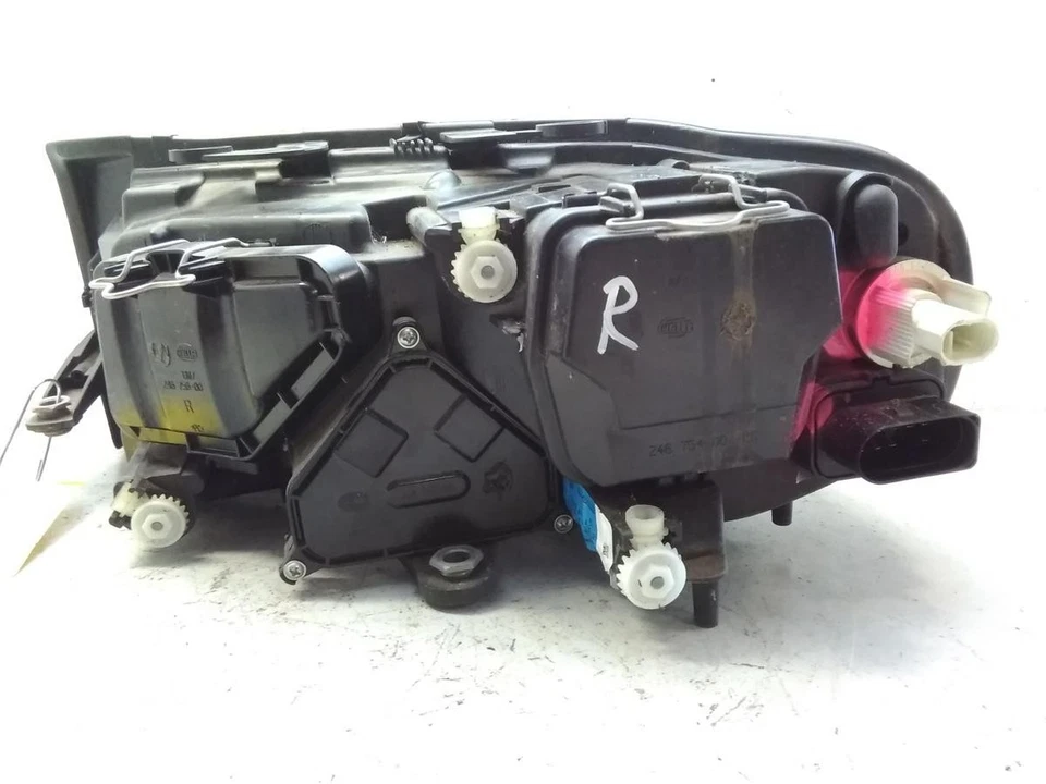 Skoda Superb 1 3U original Scheinwerfer vorn rechts Halogen mit LWR BJ2003 - Bild 2 von 4