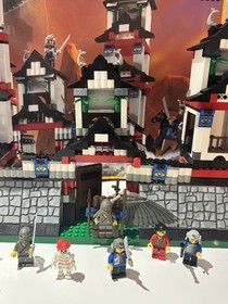 Lego 6093 Flying Ninja&rsquo;s fortress Japan castle incomplete