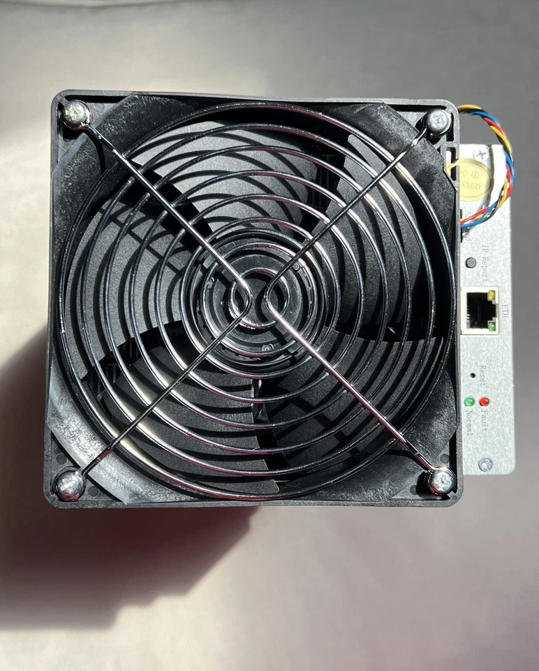 Bitmain Antminer S9 13.5 Th Bitcoin Miner - 1600W - Image 3 of 4