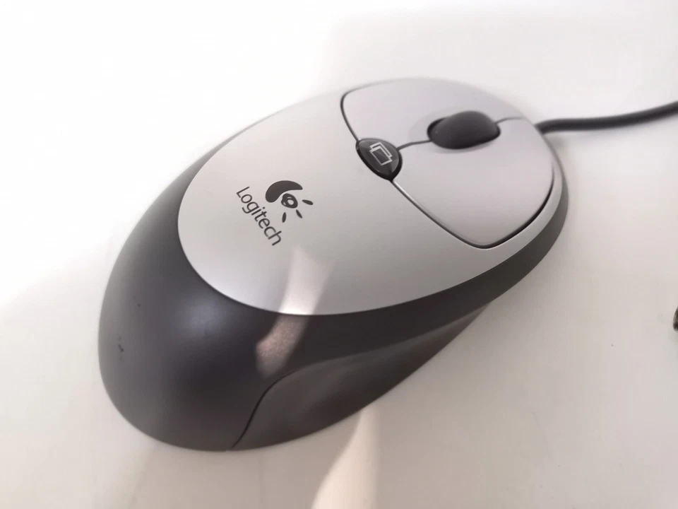 Logitech M-BT85 Ulta X Optical Mouse , 831114-0000 , USB PS/2 , Vintage , NEU - Bild 2 von 4