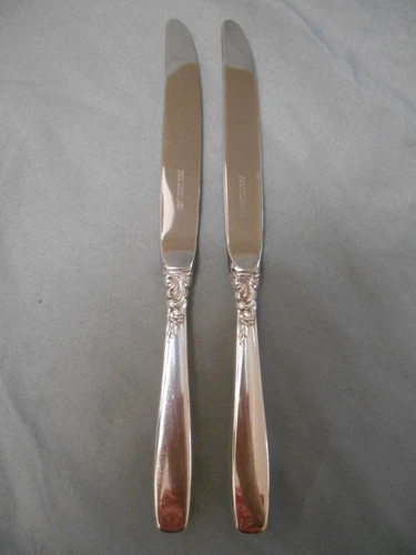 Lunt Sterling Silver STARFIRE Pattern 2 Dinner Knives 9 1/8" Vintage 1950's