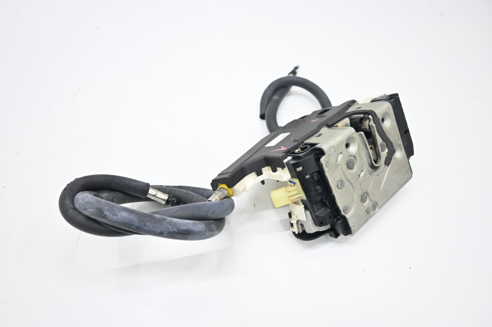 Maserati Ghibli 2014-2021 front/left Door lock actuator P/N 1275196