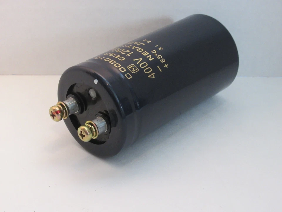 Condensador MOELLER CE33 C003010 400V 1200uF  Foto 3 de 3