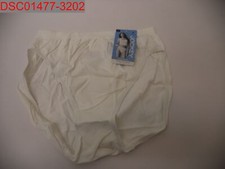 Jockey Women's White Comfies Microfiber French Cut Panty, Size 7 12387060471