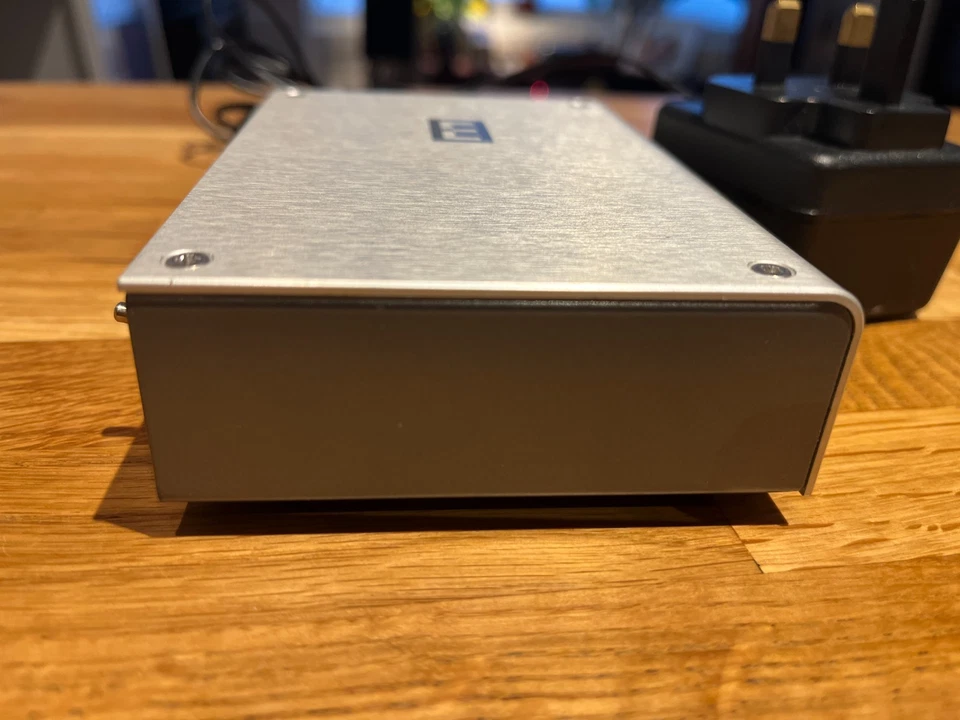 Schiit Modos Multibit DAC - USB/coaxial/TOSLINK Digital a Analógico EE. UU. - REPUESTOS Foto 3 de 4