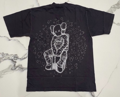 KAWS x Kid Cudi Moon Man Glow In The Dark Tee 100% Authentic SEALED MEDIUM