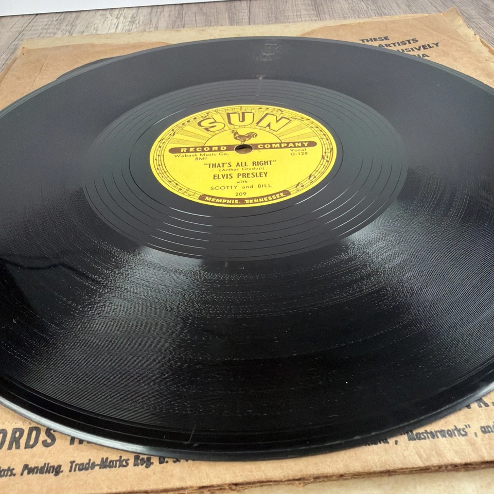 RARE 1954 1st ED 10" Shellac "THAT'S ALL RIGHT" Elvis Presley 78 SUN Records 209 - Image 3 of 4