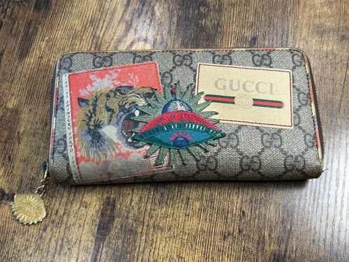GUCCI GG Logo Zip-Around Women's Long Wallet Tiger UFO Designed Authentic Used