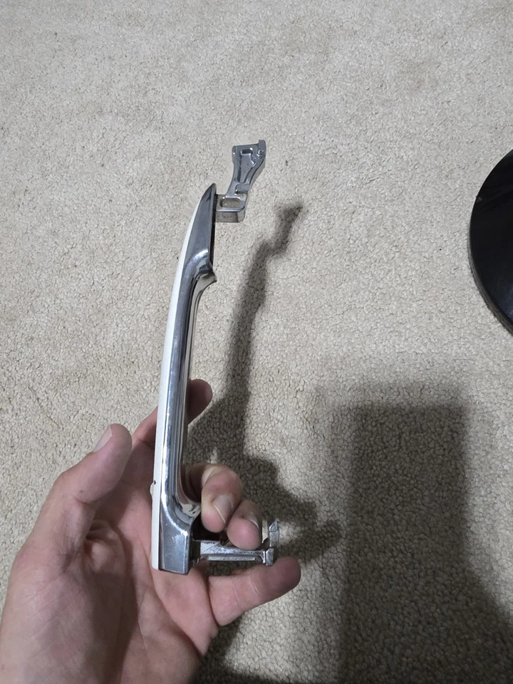 全新 原始设备制造商 正品 雷克萨斯 门外把手 2001 - 2006 LS430 珍珠 69210 - 50050 — 第 3/4 张图片