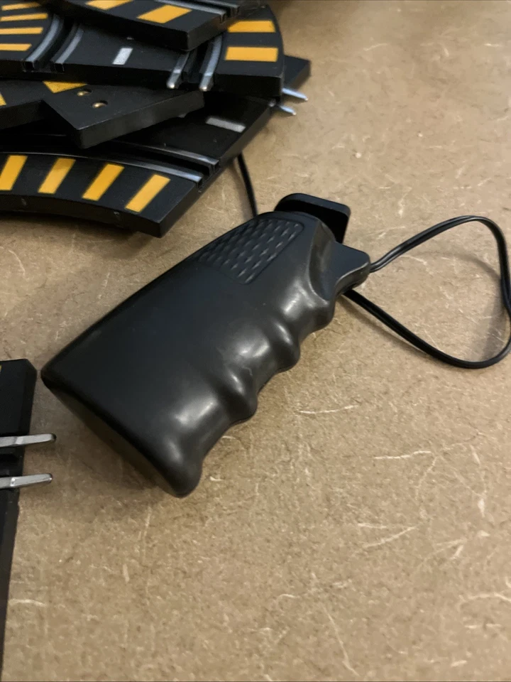 Vintage Artin Dangerous Curves Slot Car Track Set REPLACEMENT TRACK PARTS 10 - Image 2 of 4