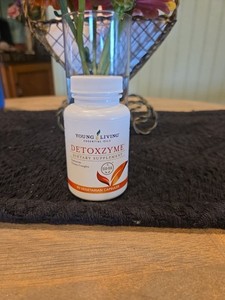 Young Living DetoxZyme Dietary Supplement 90 Capsules • New SEALED