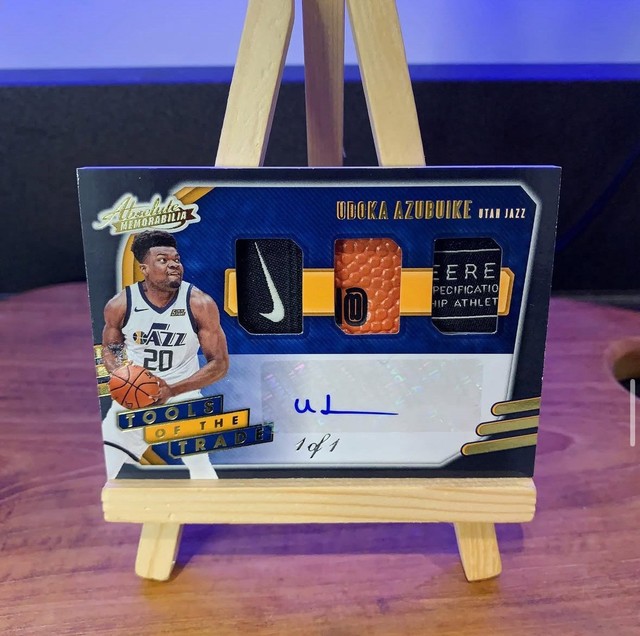 Panini Absolute Memorabilia Udoka Azubuike 2021 NBA Tools of the Trade 1/1 RC