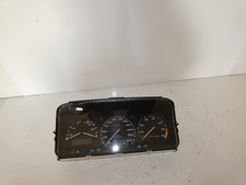 Kombiinstrument  VW Passat 35i BJ 1992 Benzin 81117682  Mit MFA