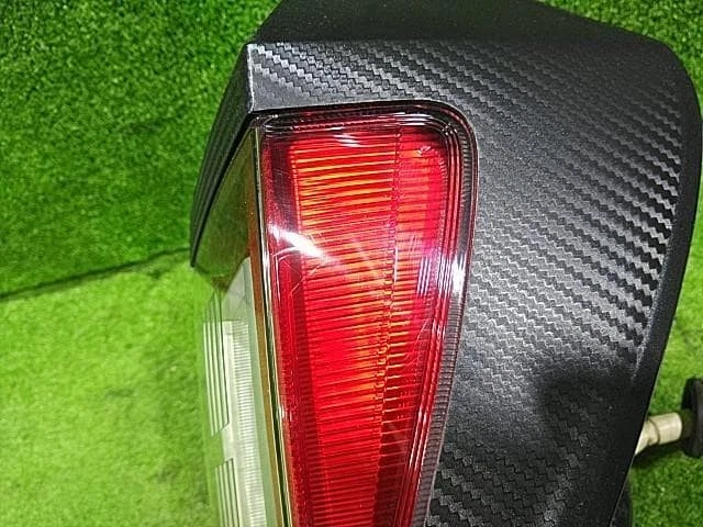 DAIHATSU Mira e-s 2018 DBA-LA350S Right Tail Light [Used] [PA103552008] - Image 4 of 4