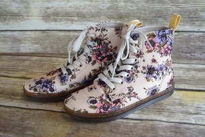 dr martens hackney floral