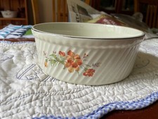 Bol cannelé motif sérénade Halls.