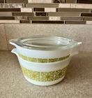 Set Of 2 VTG PYREX GREEN SQUARE Flower VERDE Casserole Dishes w/1 lid - 1 QT 1PT
