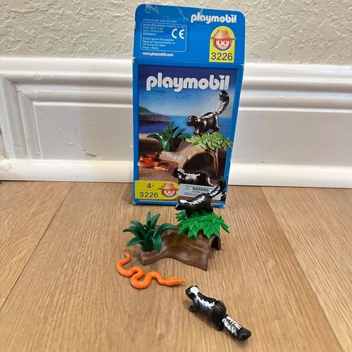 Playmobil 3226 Vintage Skunks and Snake complete with box