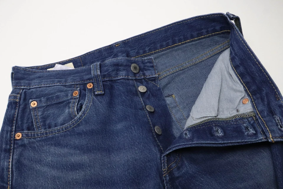 Levi's 501 Vaqueros Hombres W29/L32 Desteñir Efecto Bigotes Botón Fly Azul Para - Imagen 4 de 4