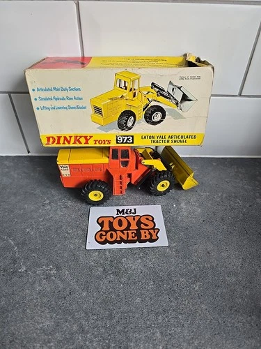 Dinky 973 Eaton Yale Articulated Tractor Shovel.