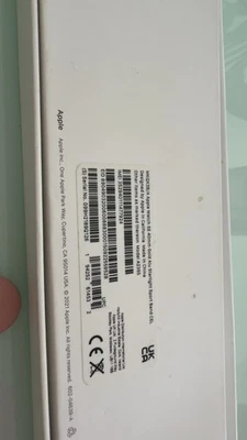 Apple Watch SE 40mm Gold Aluminium Case Pink Silicone Sport Band GPS 32GB