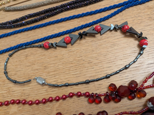 Job Lot Vintage Retro Handmade Beaded Necklaces - Picture 3 of 5